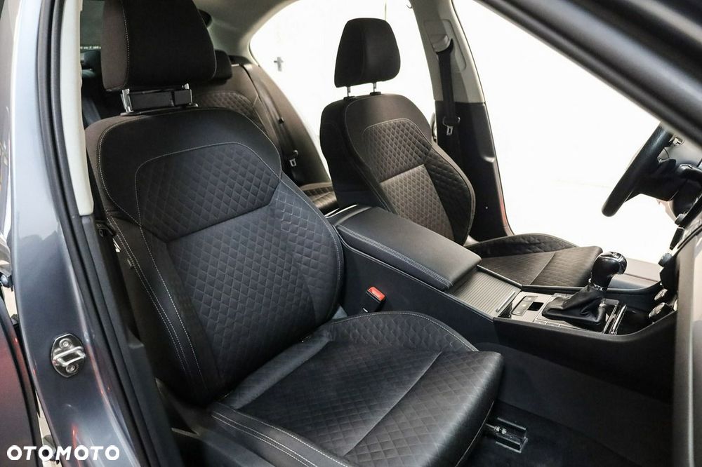 Skoda Superb 2.0 TDI SCR Style DSG - 22