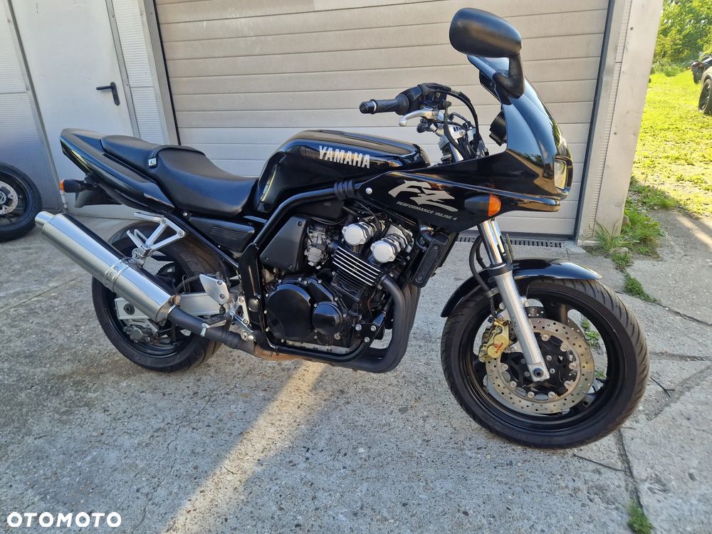 Yamaha FZ