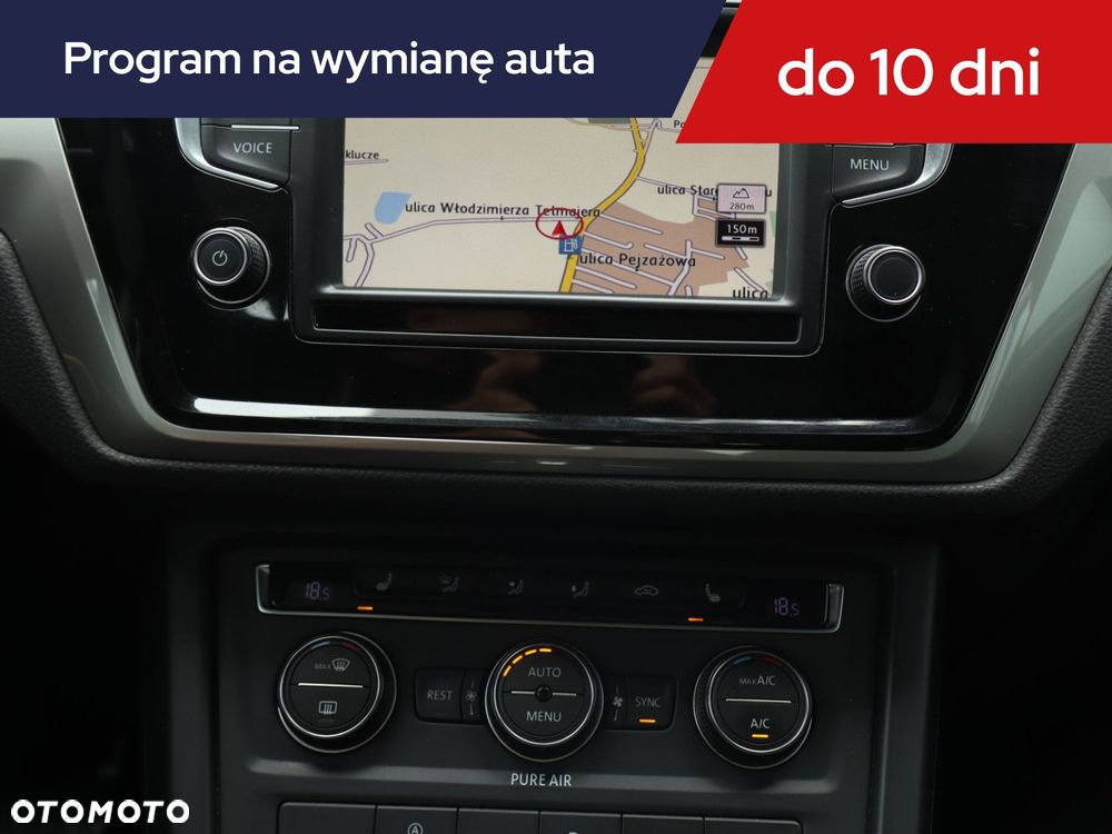 Volkswagen Touran - 14
