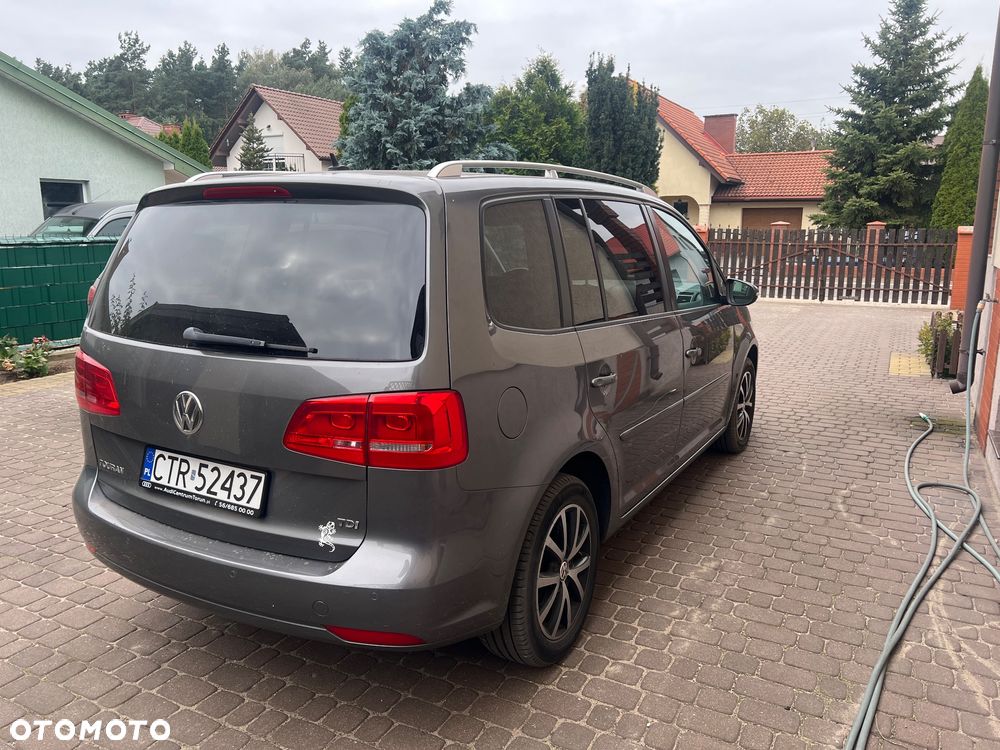 Volkswagen Touran 1.6 TDI DPF Comfortline - 4