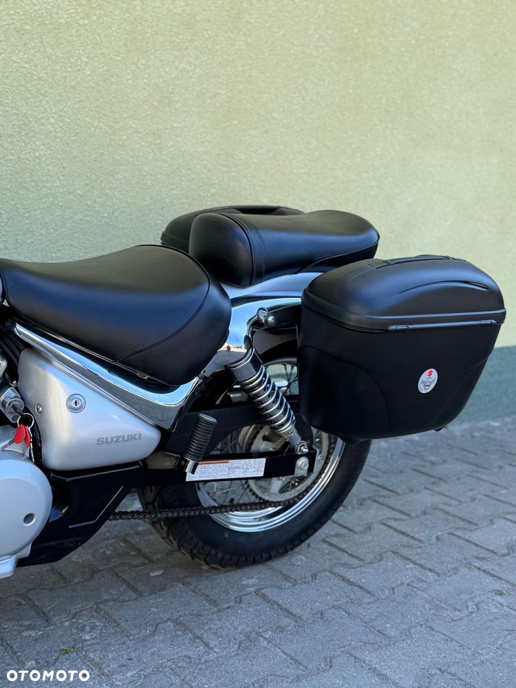 Suzuki Intruder - 33