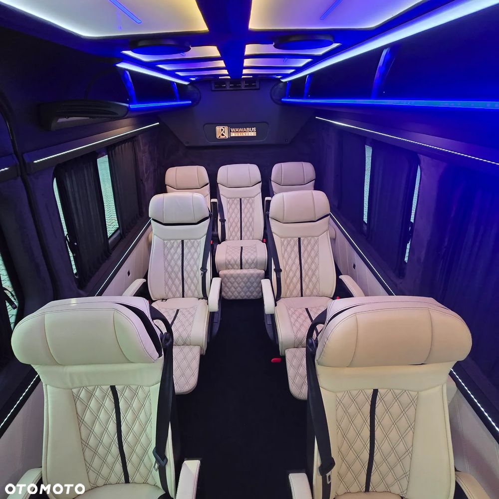 Mercedes-Benz Sprinter 319 CDI 907.235 - 12