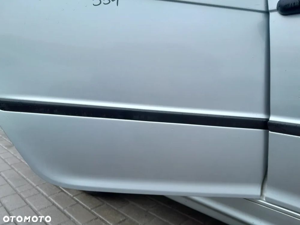 BMW E46 DRZWI PRAWE TYLNE PRAWY TYŁ SEDAN KOLOR: 354 - 4