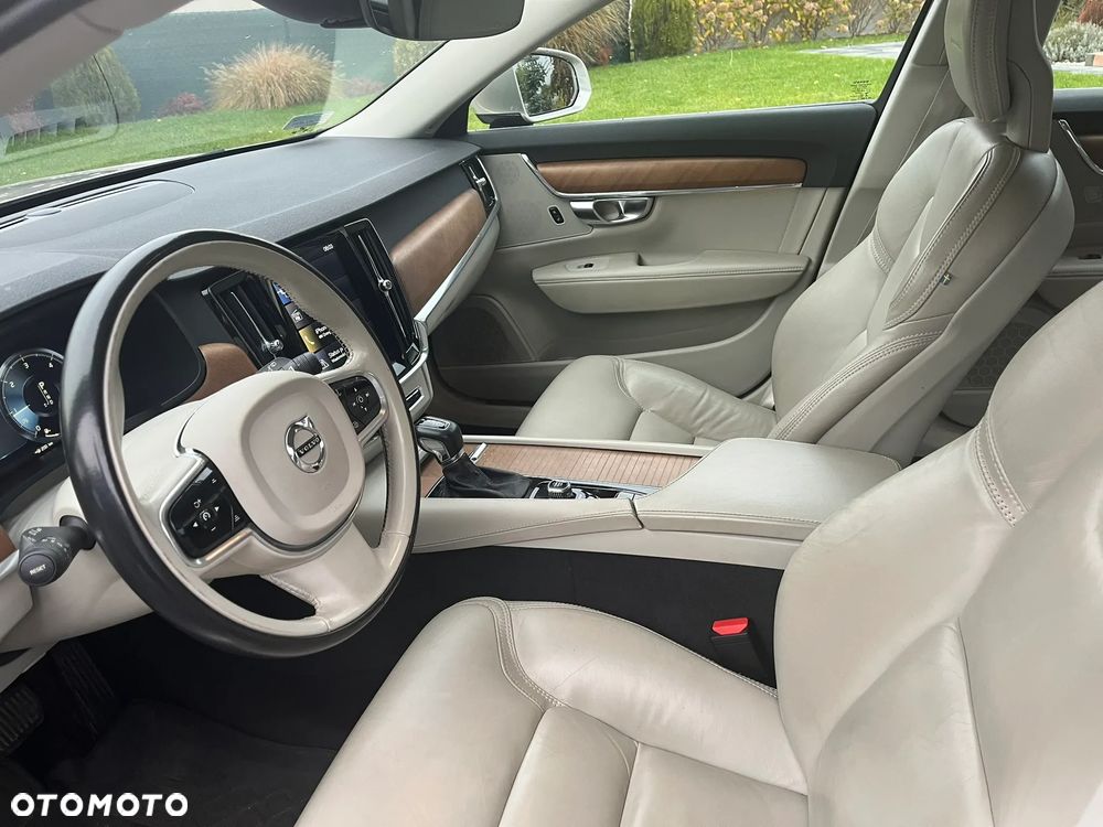 Volvo V90 D3 Inscription - 15