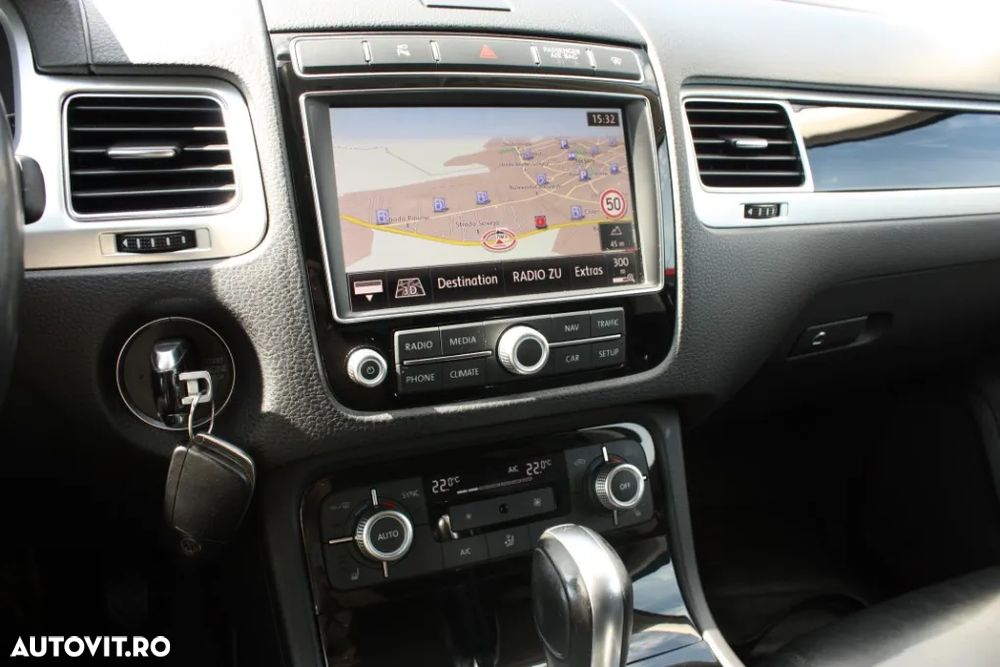 Volkswagen Touareg - 13