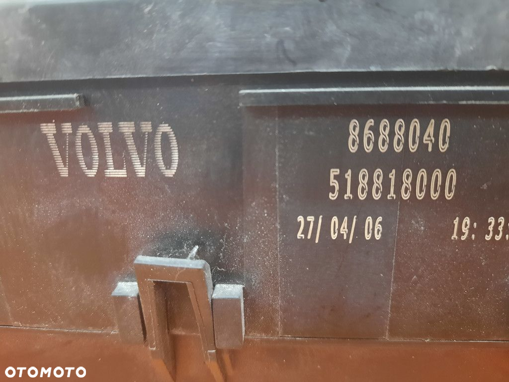 VOLVO V50 I 2.0D 136KM 03-11 SKRZYNKA BEZPIECZNIKÓW 8688040 D4204T - 9