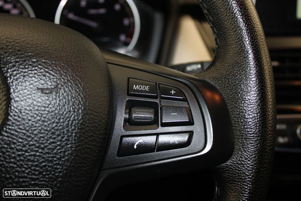 BMW 216 Gran Tourer d Auto - 13