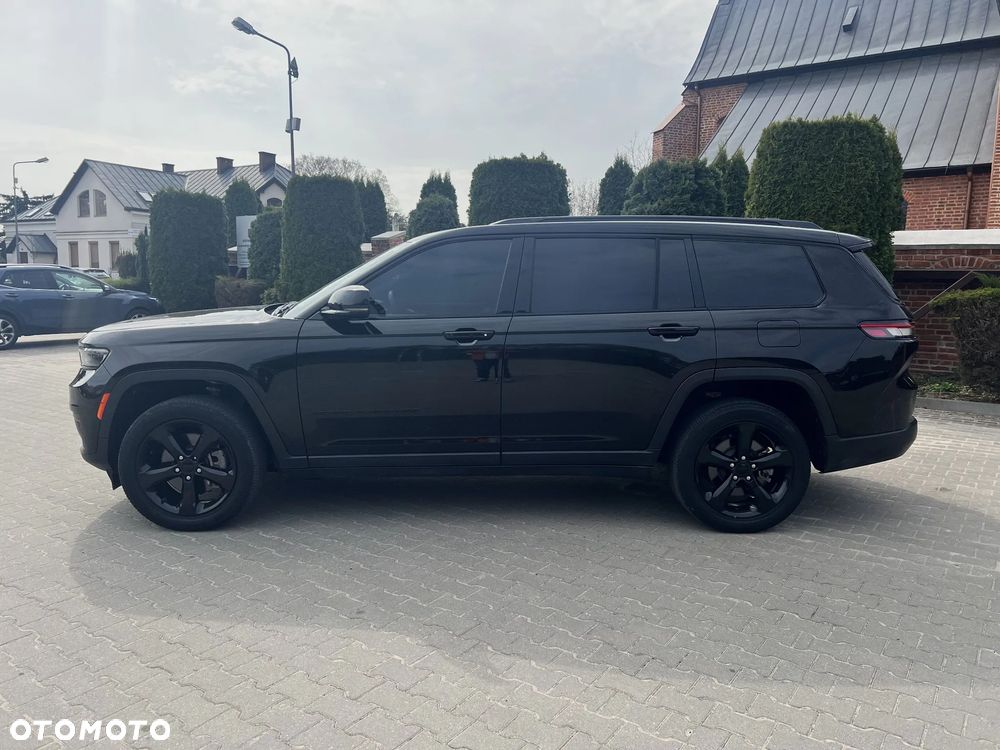 Jeep Grand Cherokee - 12