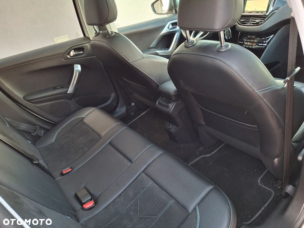 Peugeot 2008 1.5 BlueHDi Crossway - 13