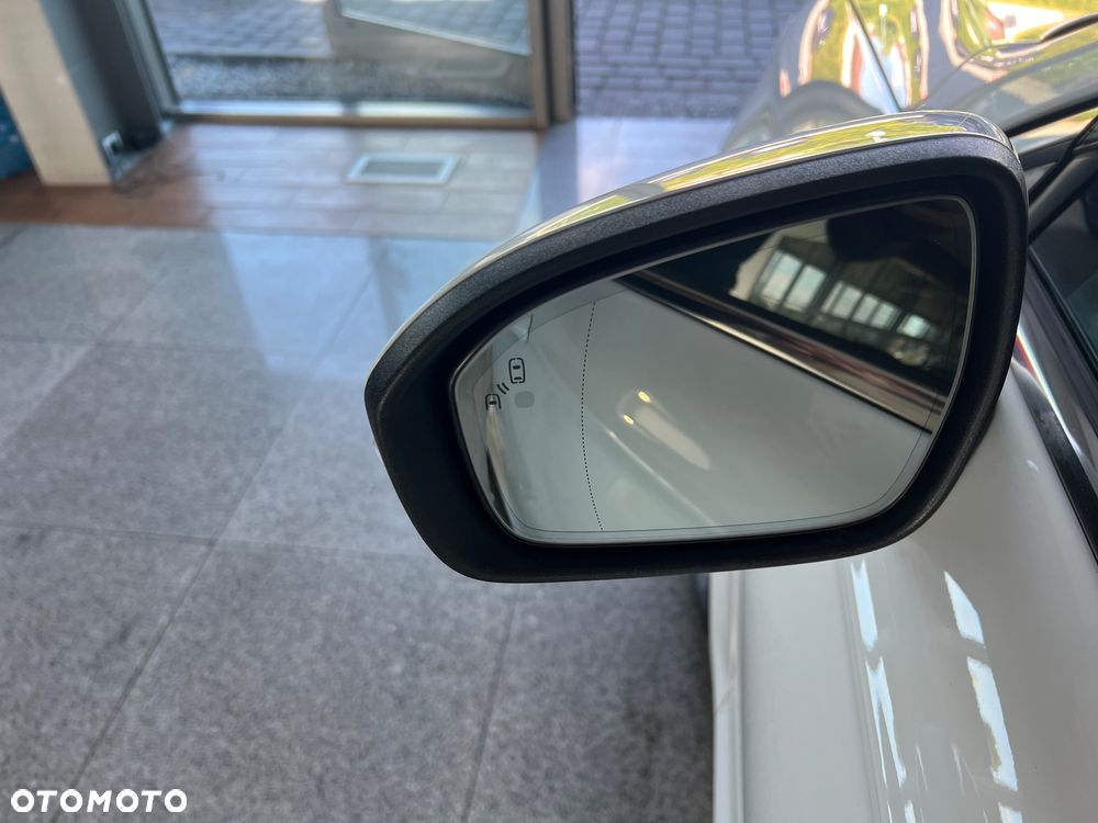 Ford Mondeo 2.0 EcoBlue Titanium - 12