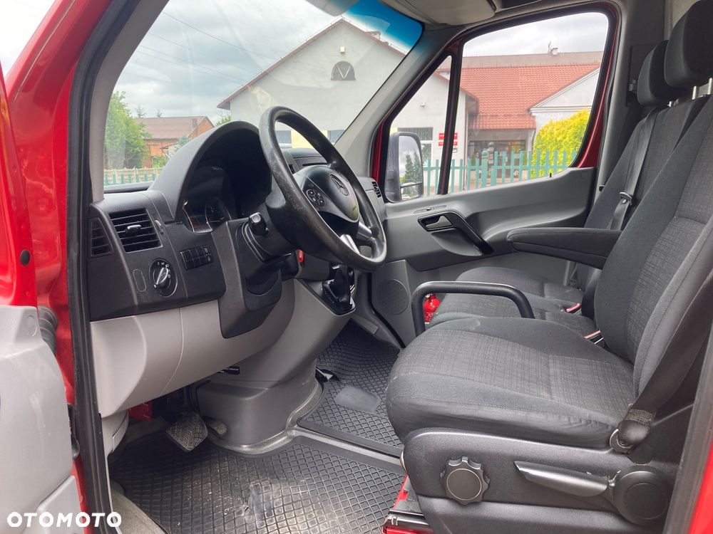Mercedes-Benz Sprinter - 7