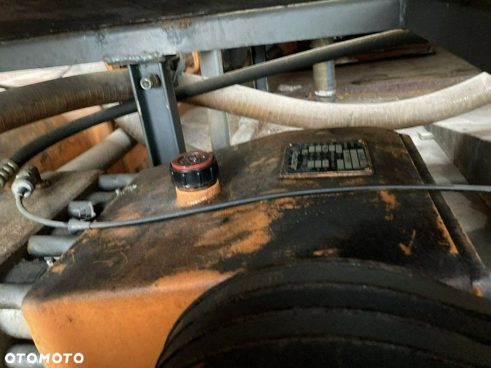 Mercedes-Benz Sprinter - 11