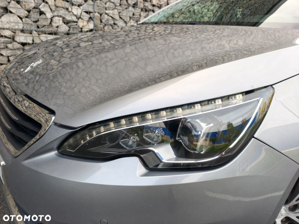 Peugeot 308 BlueHDi 120 Stop & Start Allure - 11