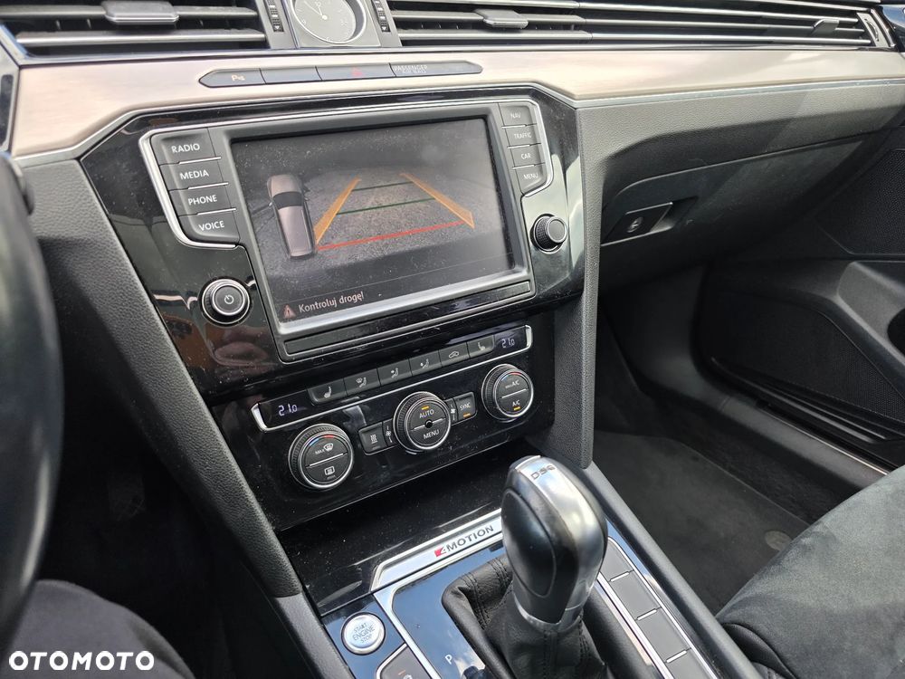 Volkswagen Passat Variant 2.0 TDI SCR 4Motion DSG (BMT) Highline - 15