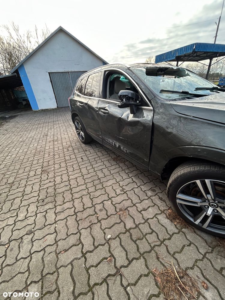 Volvo XC 60 T5 AWD Geartronic Momentum - 6