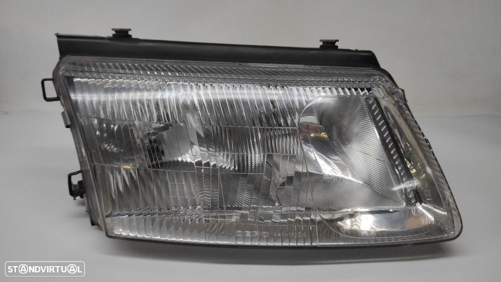 FAROL DIREITO VOLKSWAGEN PASSAT BERLINA (3B2) BáSICO - 1
