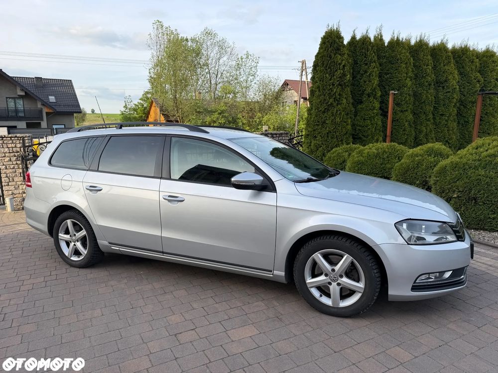 Volkswagen Passat 2.0 Blue TDI SCR Trendline - 14