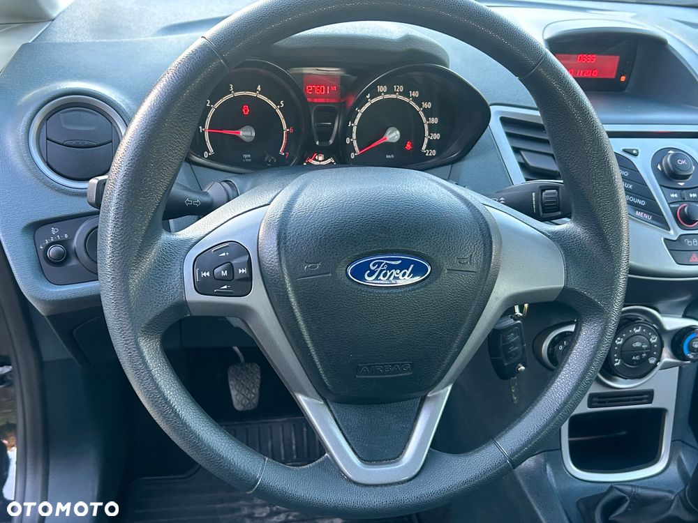 Ford Fiesta 1.25 Celebration - 17