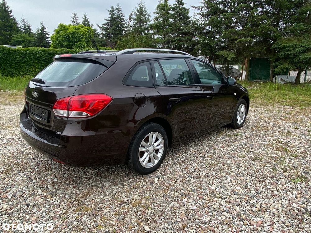 Chevrolet Cruze - 14