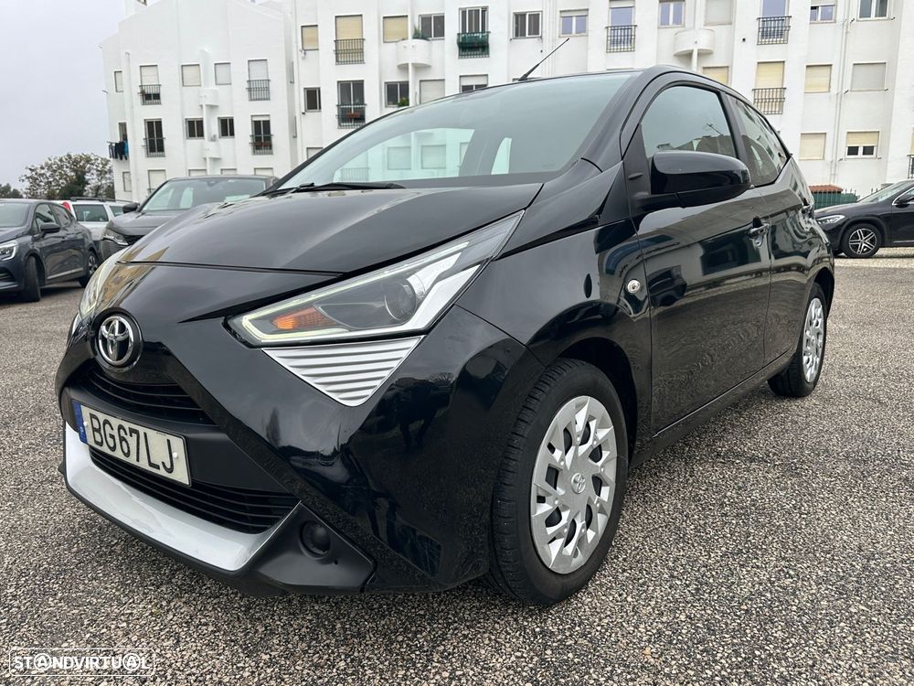 Toyota Aygo 1.0 X-Play+X-Touch - 2