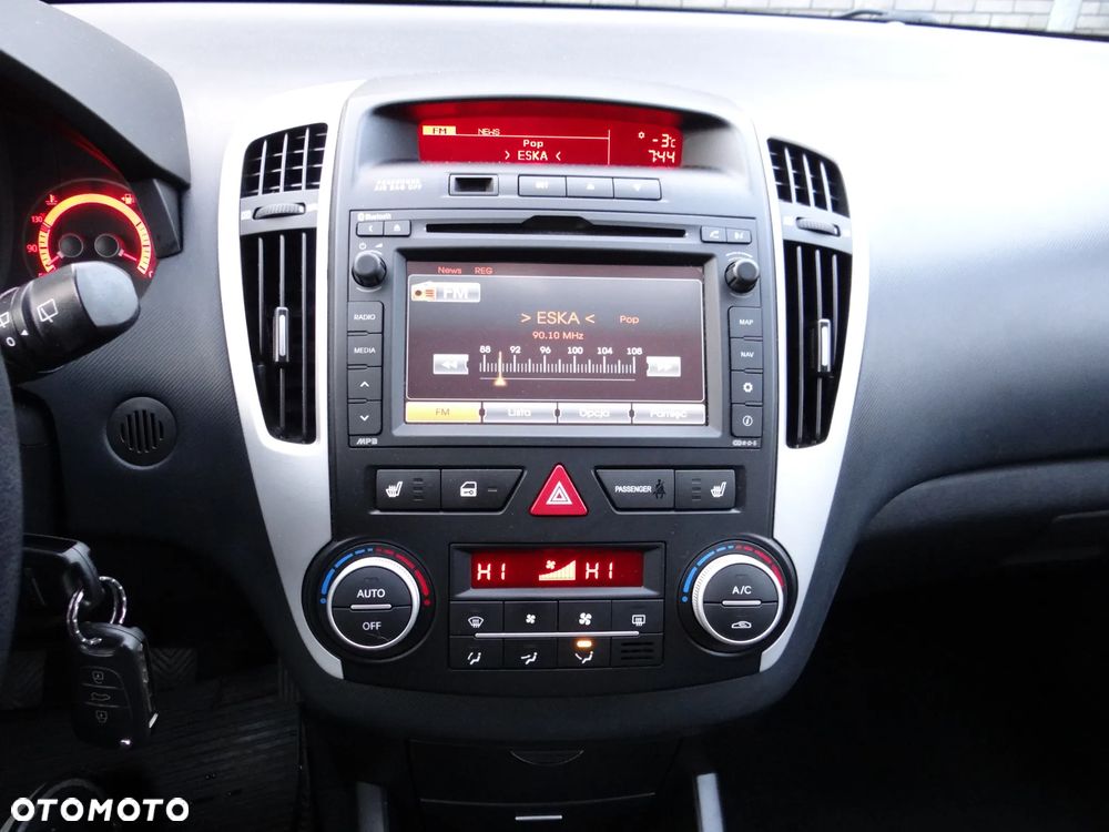 Kia ProCeed 1.4 CVVT Dream-Team Edition - 31