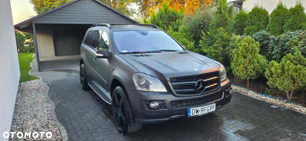 Mercedes-Benz GL 500 4Matic 7G-TRONIC - 1
