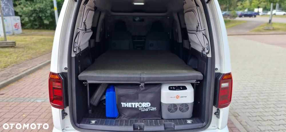 Volkswagen Caddy 2.0 California - 17