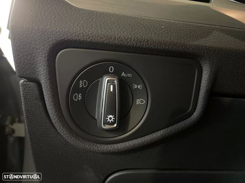 VW Touran 2.0 TDI SCR Comfortline - 37