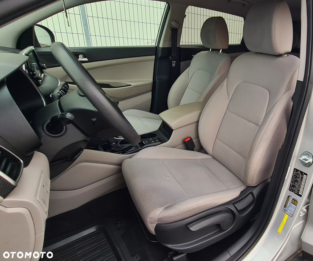 Hyundai Tucson - 8
