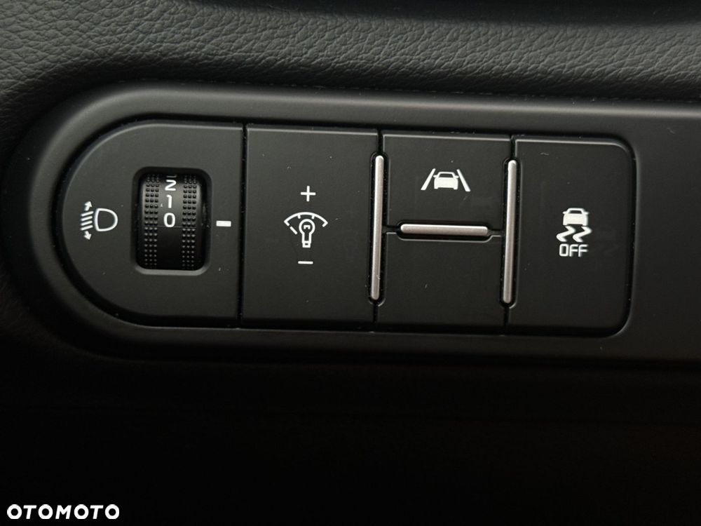 Kia XCeed - 33