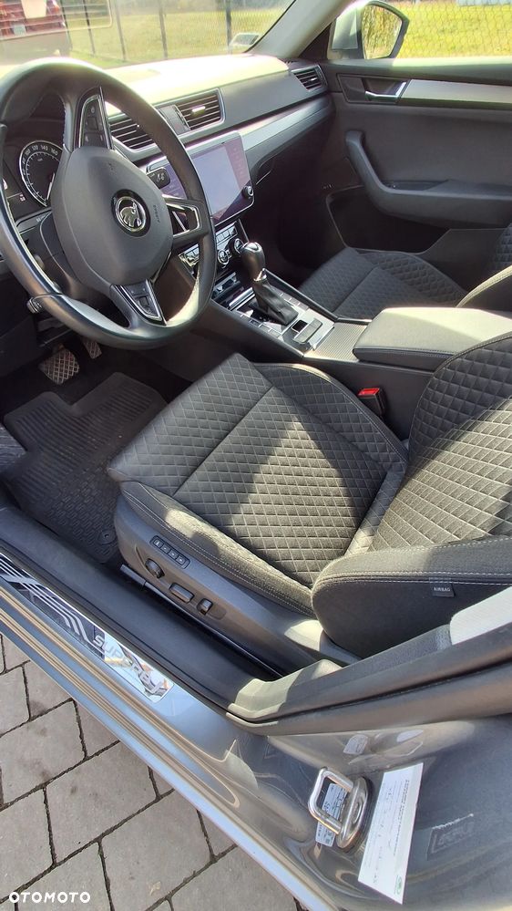 Skoda Superb 2.0 TDI SCR Style DSG - 18