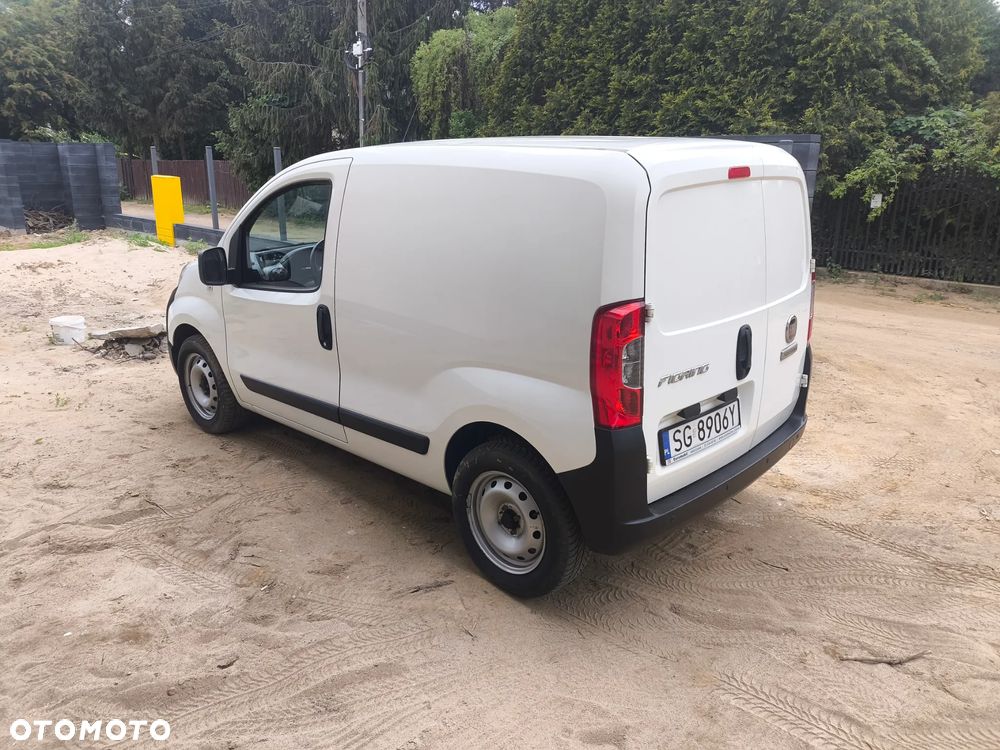 Fiat Fiorino Kombi Base - 12