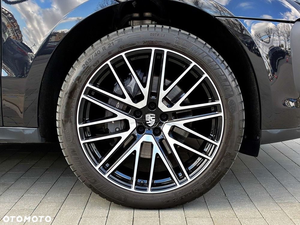 Porsche Macan - 38
