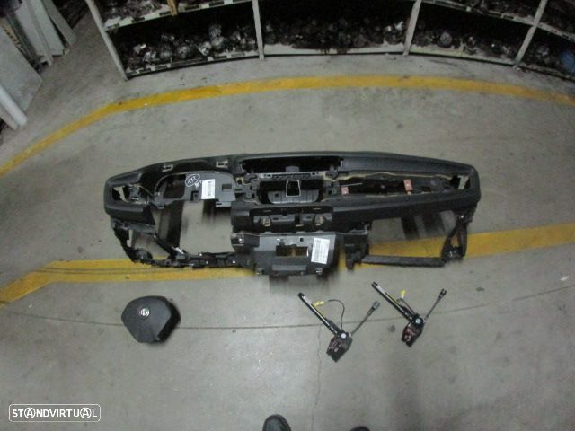 Kit Airbags 34108319C 00505095810 1560915200 00505220840 00505220850  ALFA ROMEO GIULIETTA 2 FASE 1 2013 2.0JTD 140CV 5P BRANCO PRETO Tablier Danificado - 1