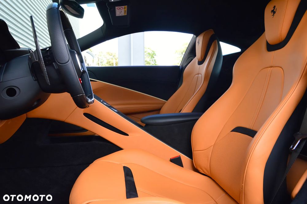 Ferrari Roma - 16