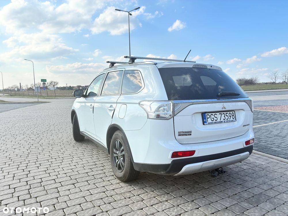 Mitsubishi Outlander 2.0 Intense + 4WD CVT - 4