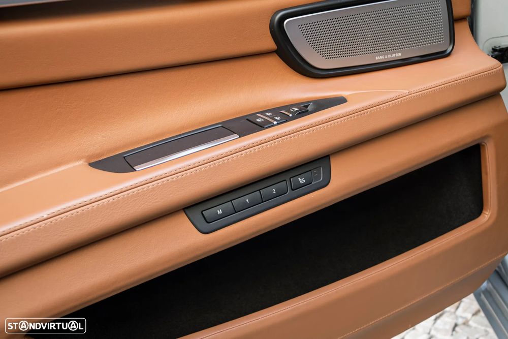 BMW 750 Li xDrive Pack M — fotografia 43