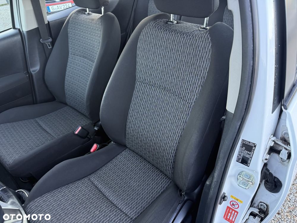 Toyota Yaris 1.33 VVT-i Edition 2014 - 16