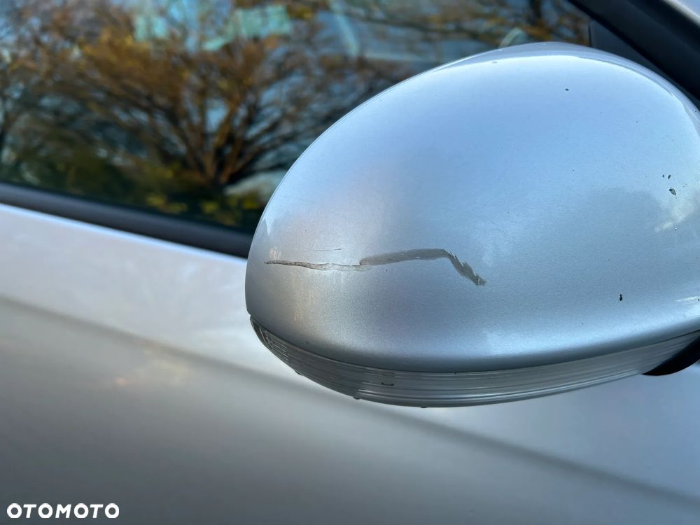 Volkswagen Golf 1.6 TDI Comfortline - 4