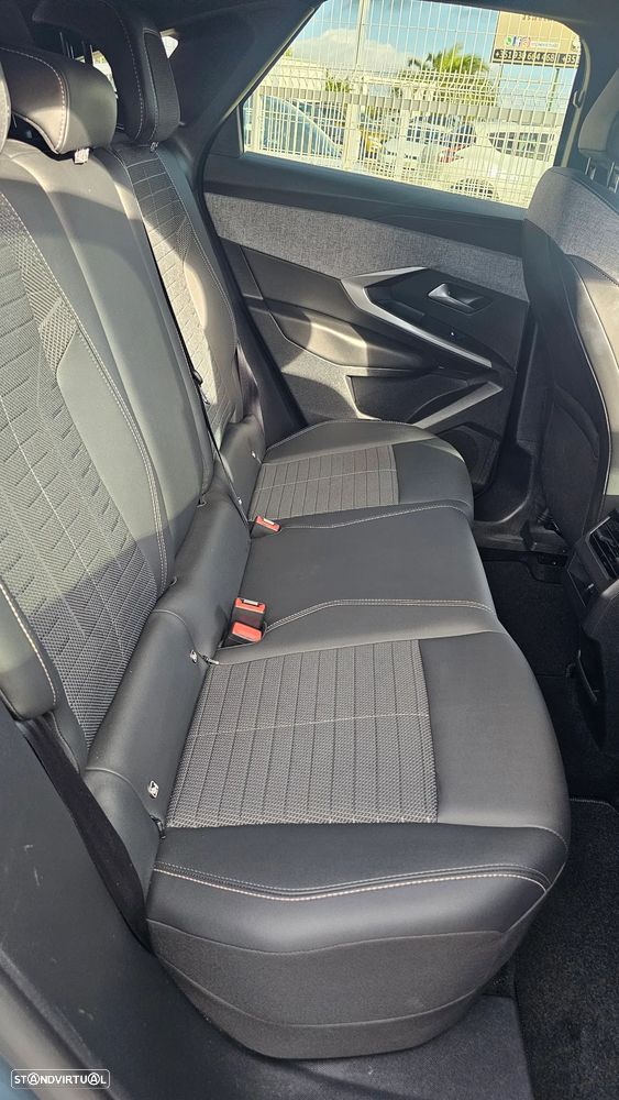 Peugeot 3008 Hybrid 145 e-DSC6 Allure - 42