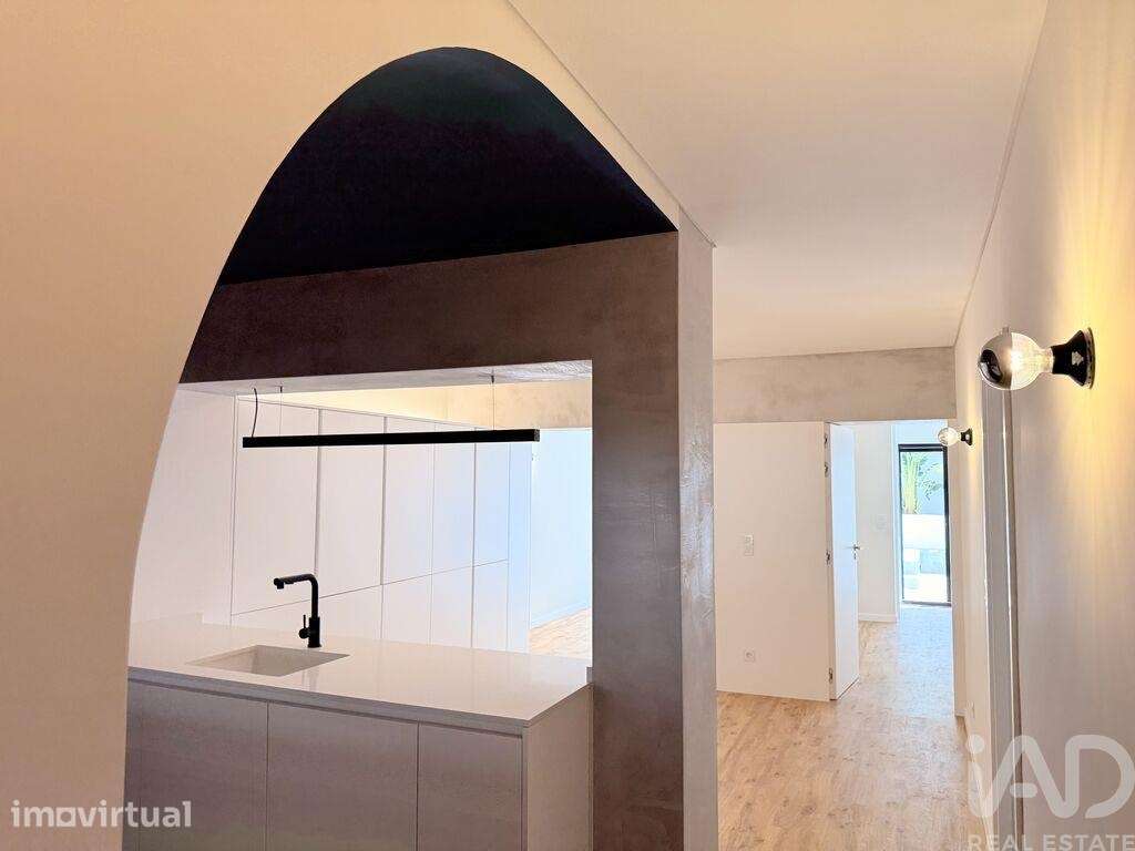 Apartamento T1 em Alcântara de 80 m2 - Grande imagem: 2/27
