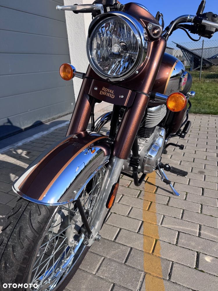 Royal Enfield Classic - 10