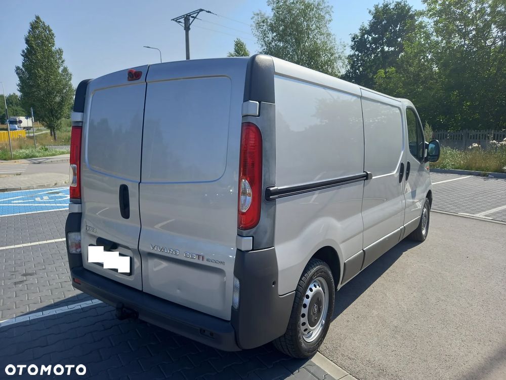 Opel VIVARO - 11