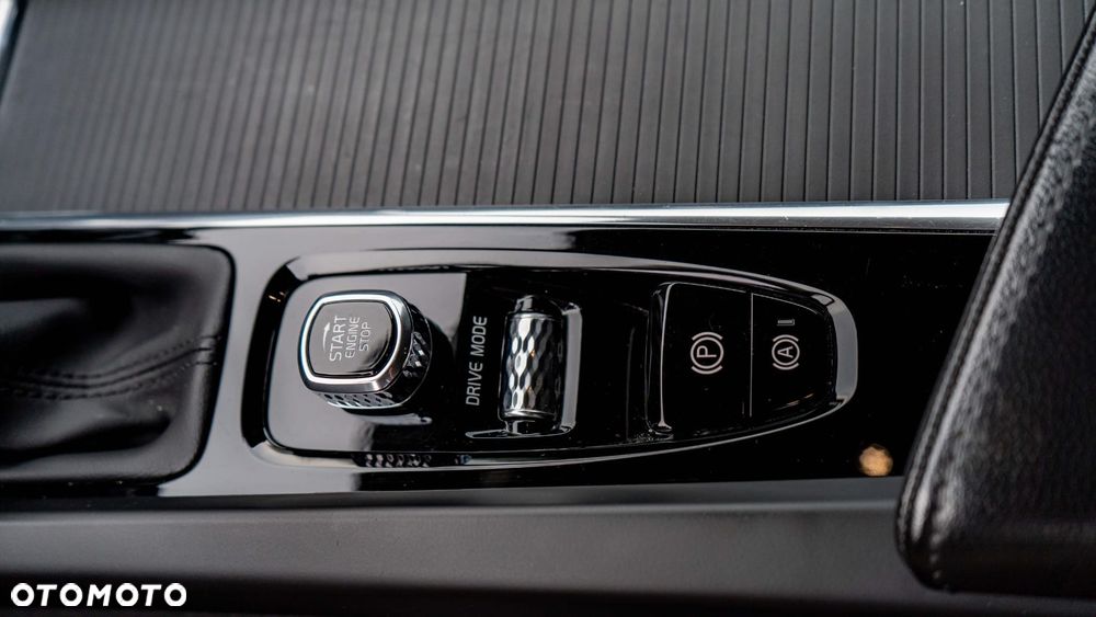 Volvo V60 D3 Momentum Core - 13