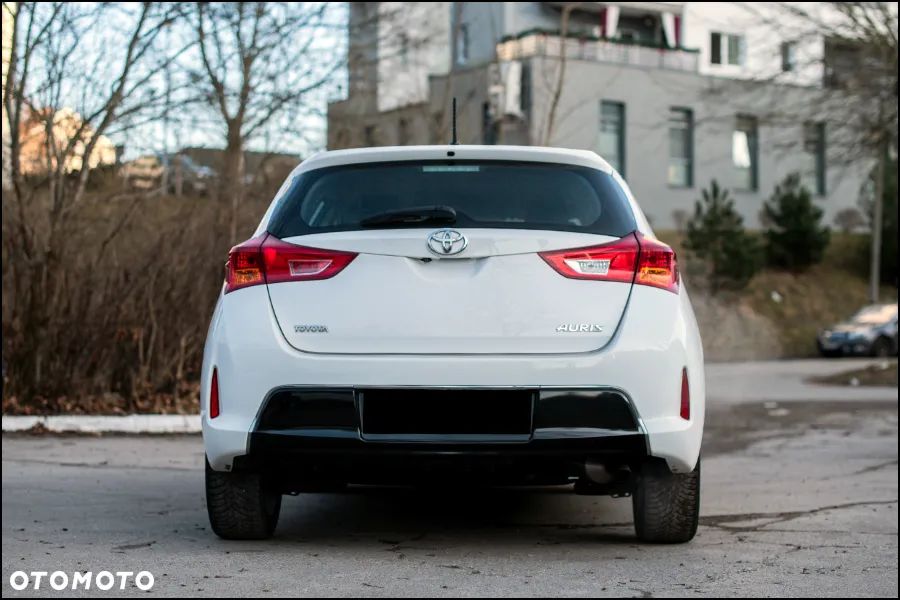 Toyota Auris - 4