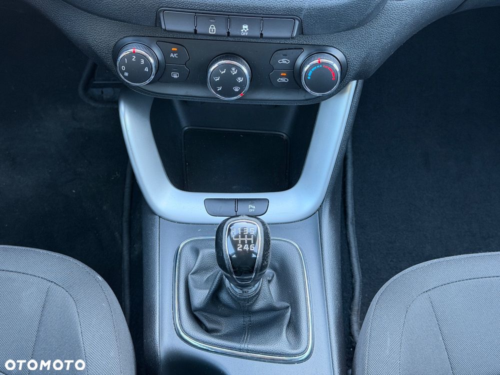 Kia Ceed 1.6 GDI ISG Platinum Edition - 19