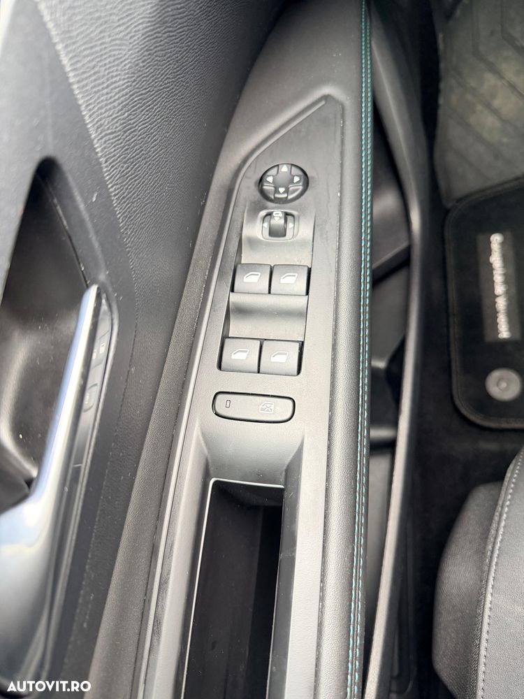 Peugeot 3008 PHEV 180 EAT8 Allure Pack - 13