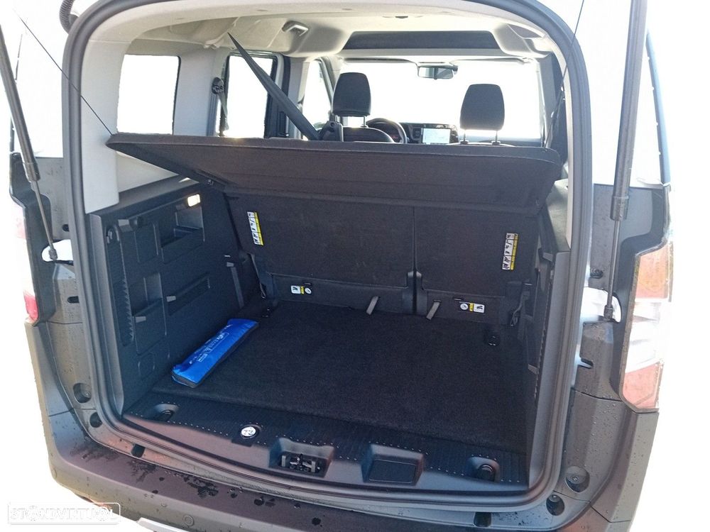 Ford Tourneo Courier 1.0 EcoBoost Active DCT - 14