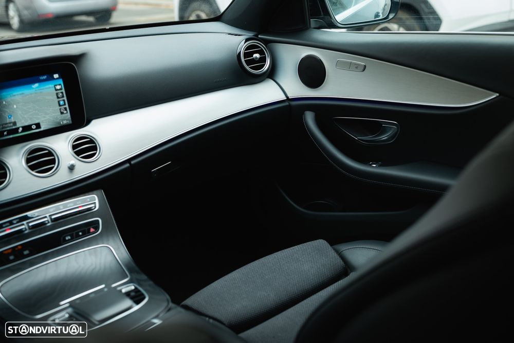 Mercedes-Benz E 300 de Avantgarde - 26
