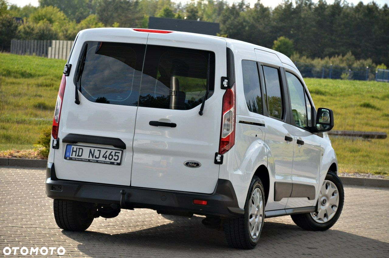 Ford Transit Connect - 8